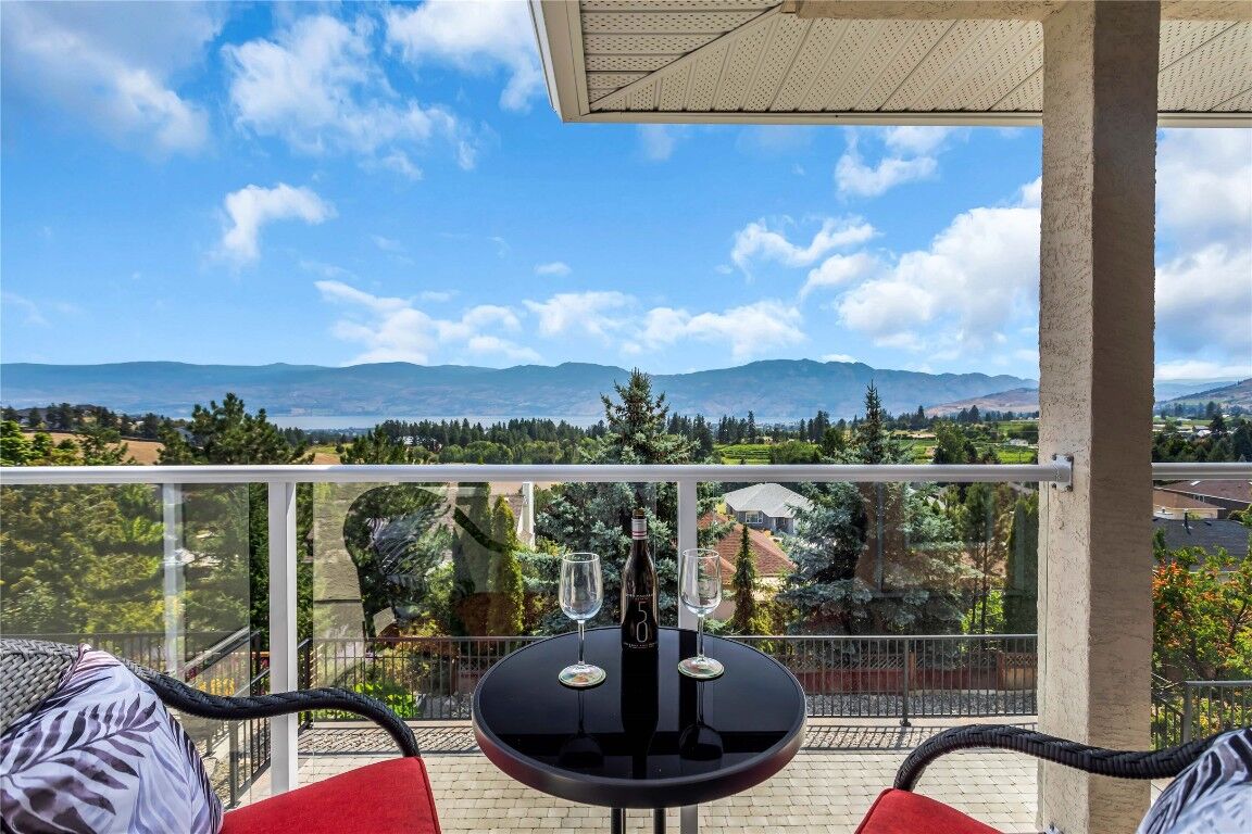 Photo de la propriété:  2609 Wild Horse Drive  BC V4T 2K9 