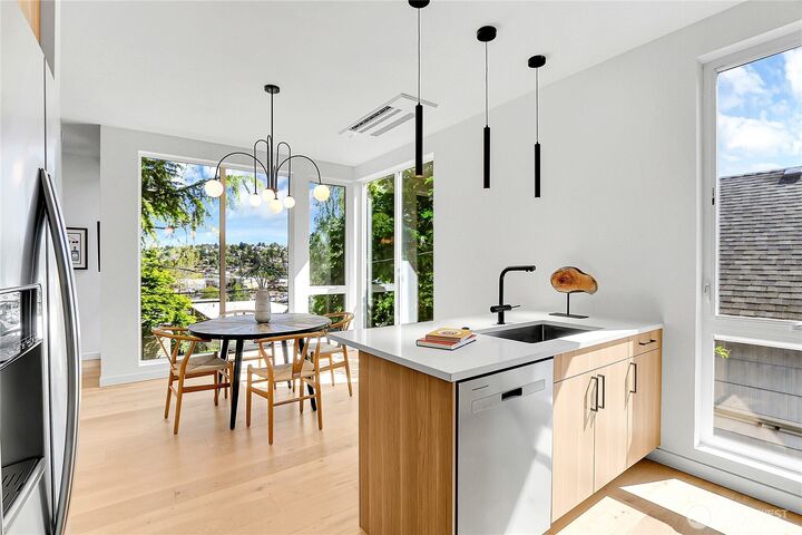 Property Photo: 627 B W Emerson Street WA 98119