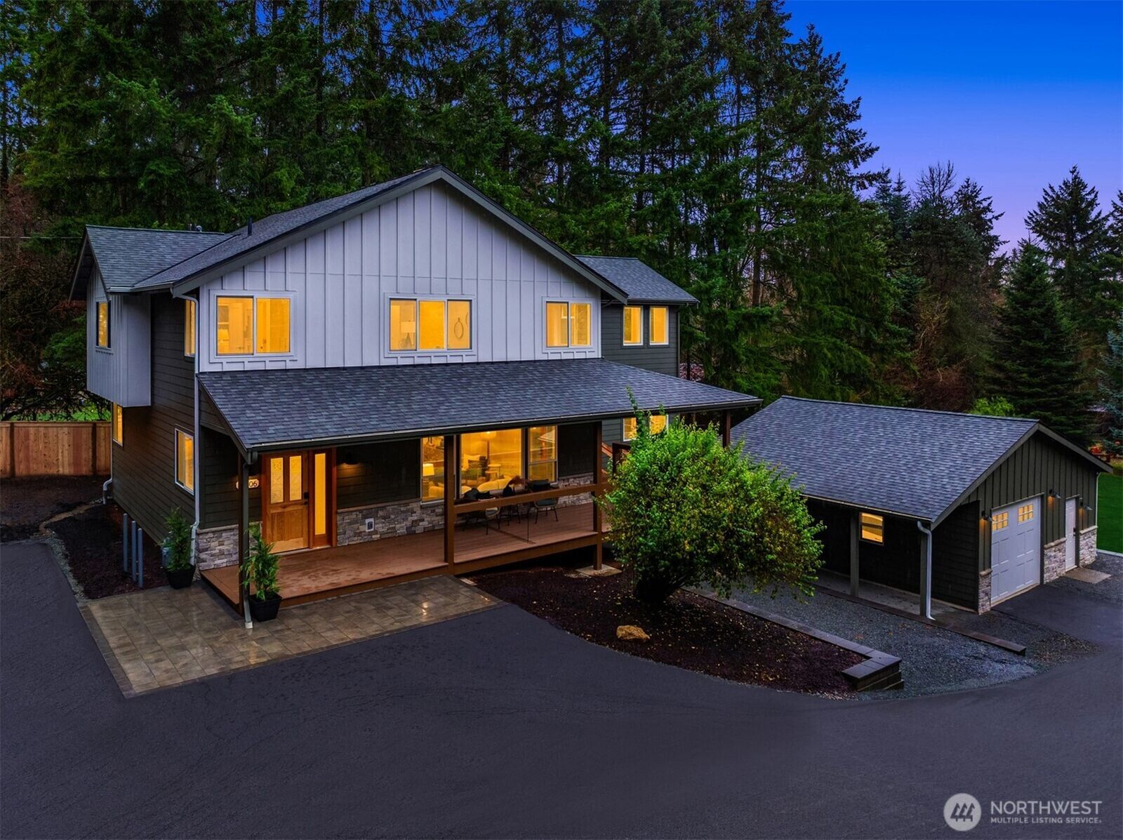 Property Photo:  17006  174th Avenue NE  WA 98072 