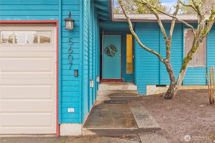 Property Photo:  5607  173rd Place SW  WA 98037 