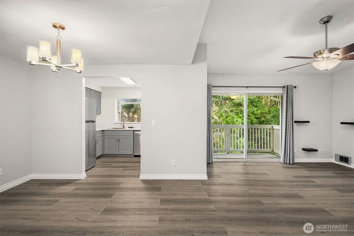 Property Photo:  10833 SE 172nd Street 7-D  WA 98055 