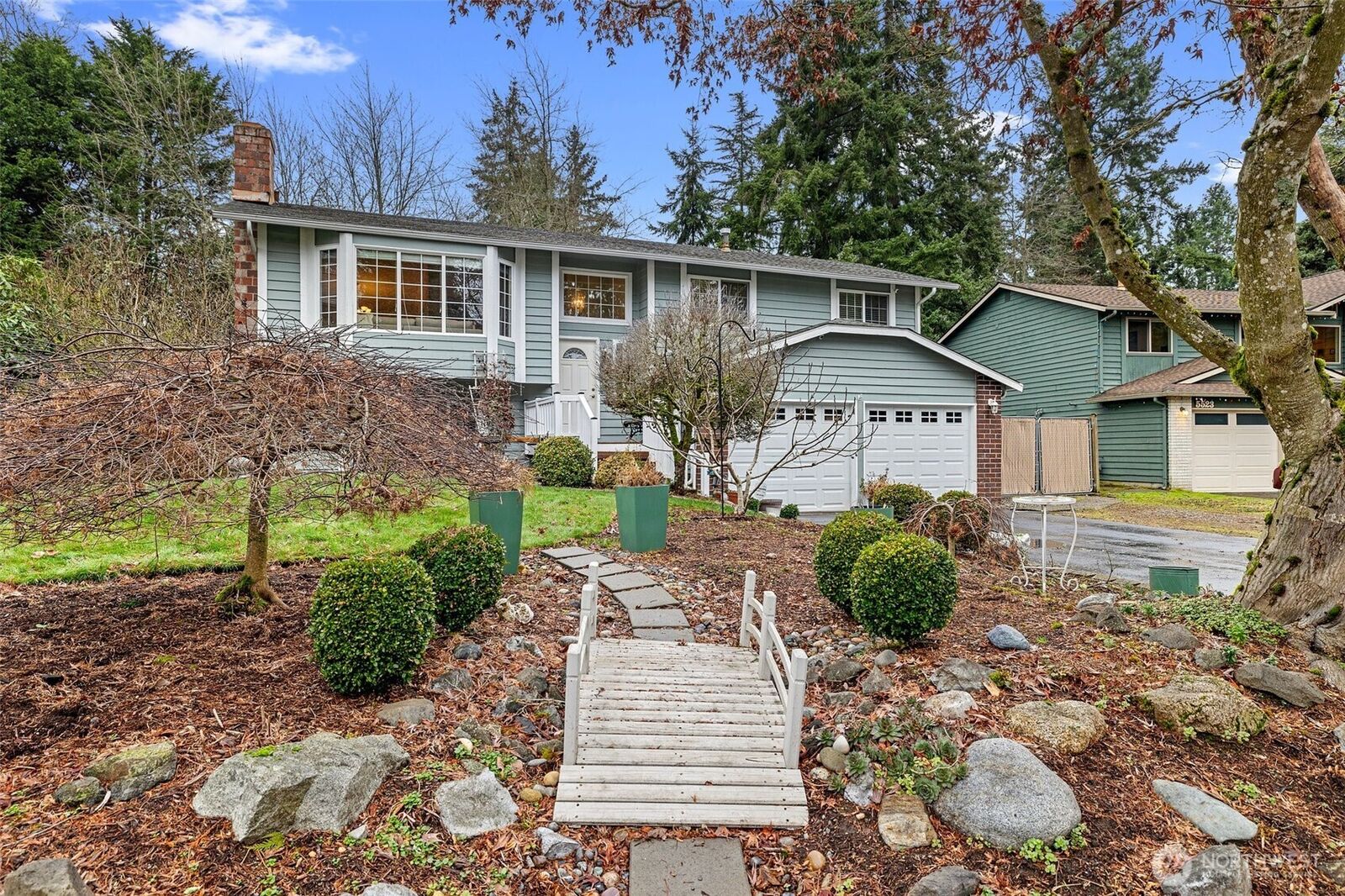 Property Photo:  5527  153rd Street SW  WA 98026 
