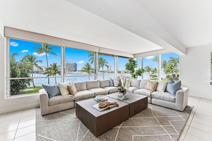 Property Photo:  44 Cocoanut Row 120B  FL 33480 