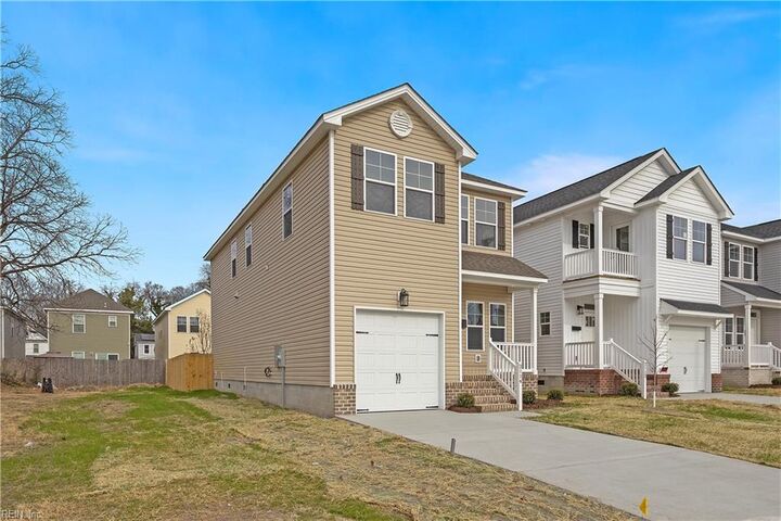 Property Photo:  2114 High St  VA 23704 