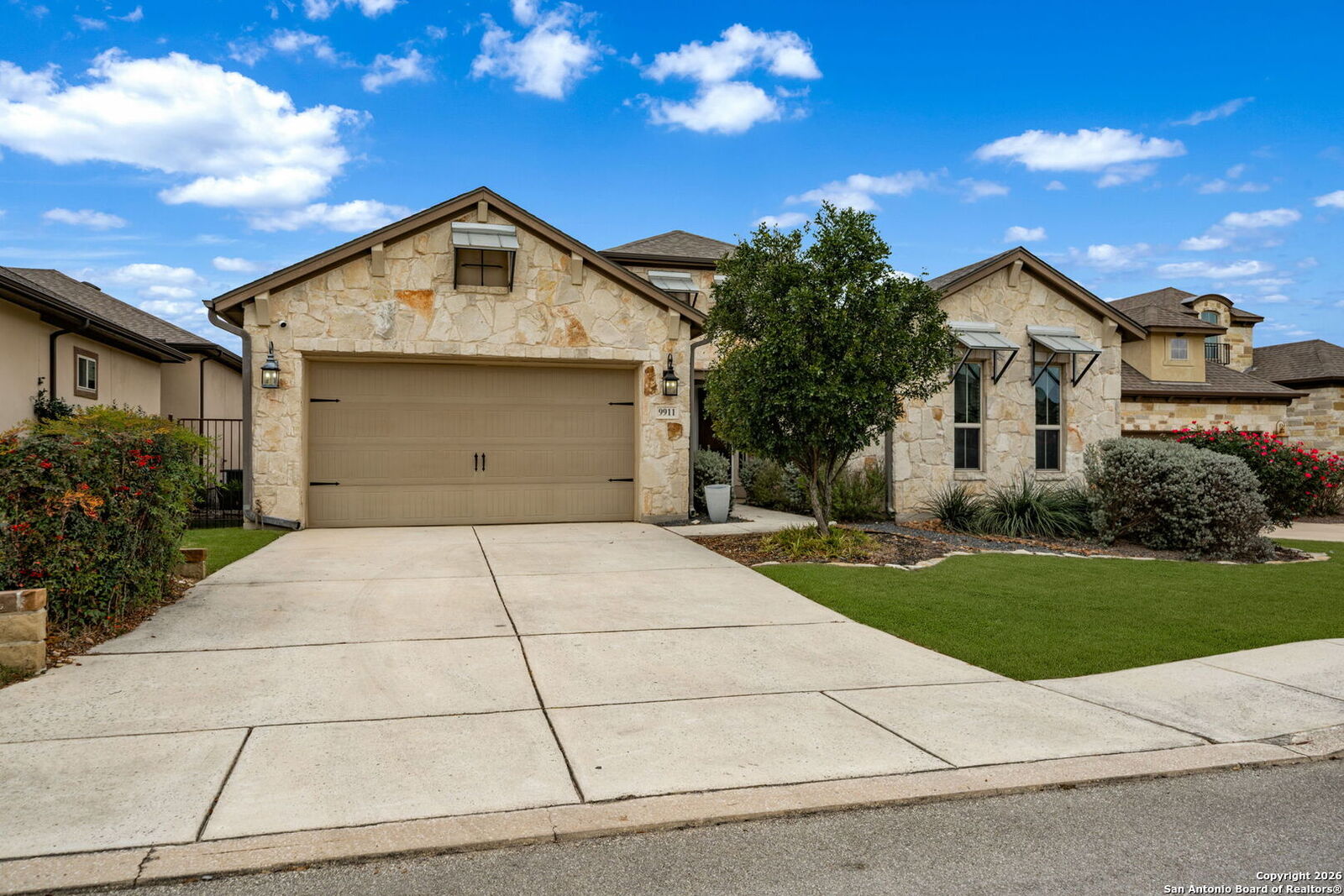 Property Photo:  9911 Barefoot  TX 78006 