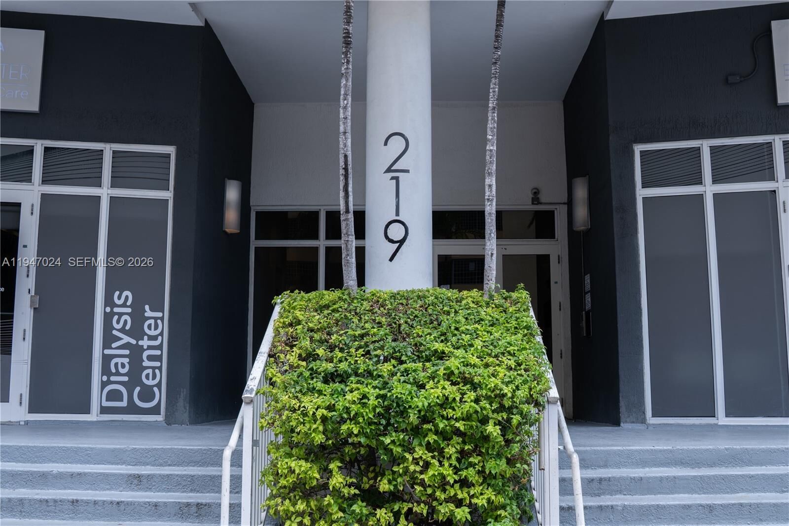 Property Photo:  219 NW 12th Ave 707  FL 33128 