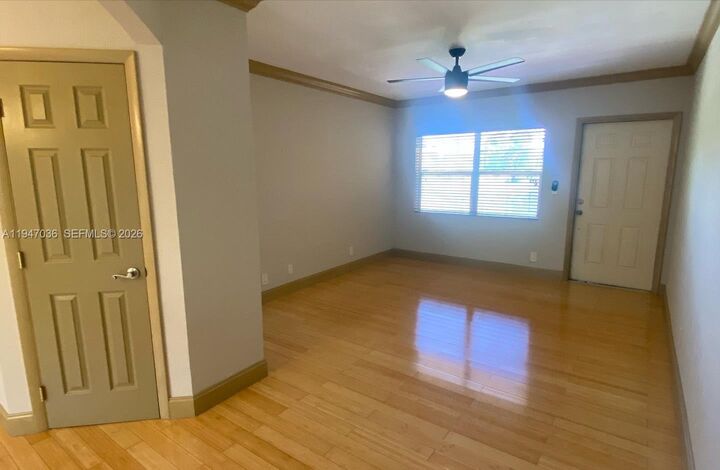Property Photo:  744 NE 14th Ave 11  FL 33304 