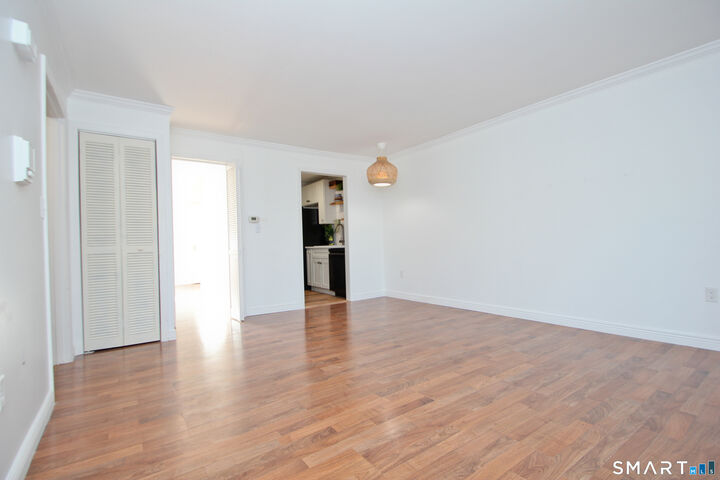 Property Photo:  83 Landing Circle 83  CT 06078 