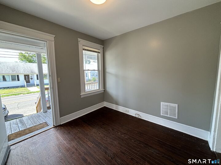Property Photo:  334 Hollister Street  CT 06615 