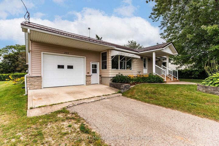 Property Photo:  371 Hunter Street  ON N0H 2T0 