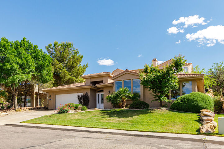 Property Photo:  2158 S Balboa Way  UT 84770 