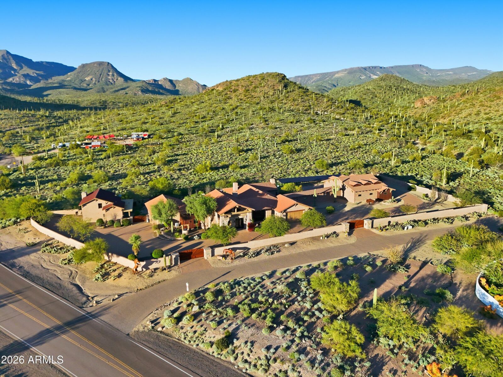 Property Photo: 42531 N Spur Cross Road AZ 85331