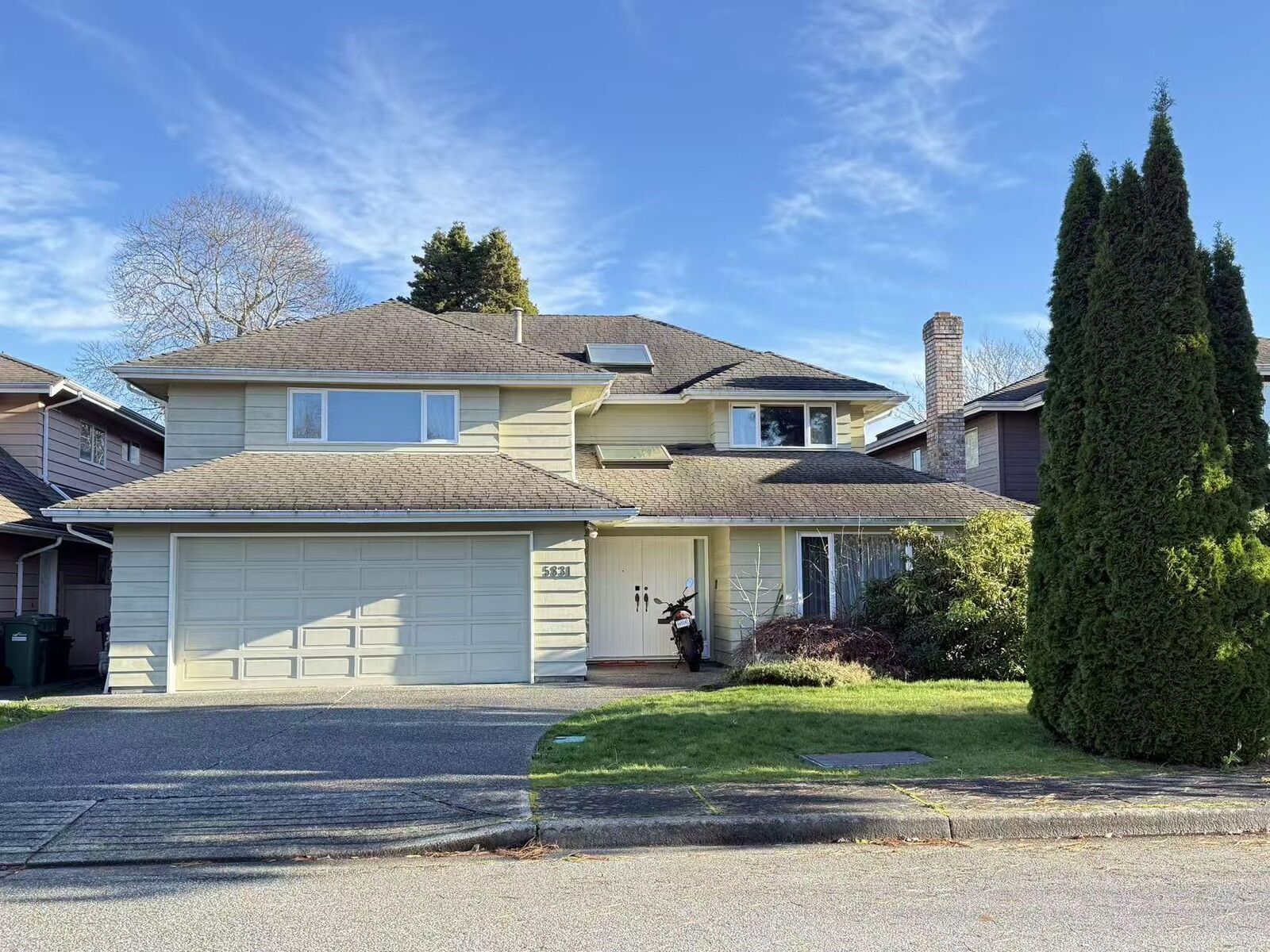 Property Photo:  5831 Laurelwood Court  BC V7C 5J1 