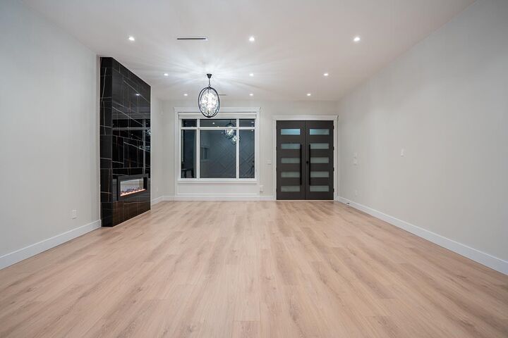 Property Photo: 10671 127A Street BC V3V 5L7