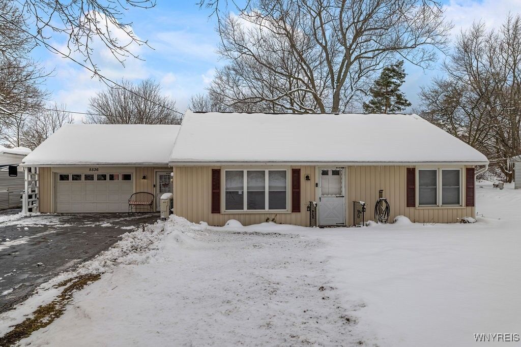 Property Photo:  5536 Townline Road  NY 14132 