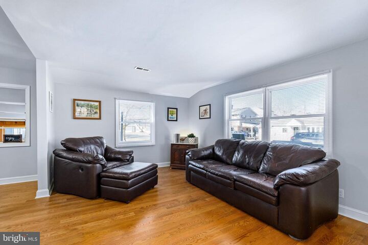 Property Photo:  16 Florida Avenue  MD 21919 