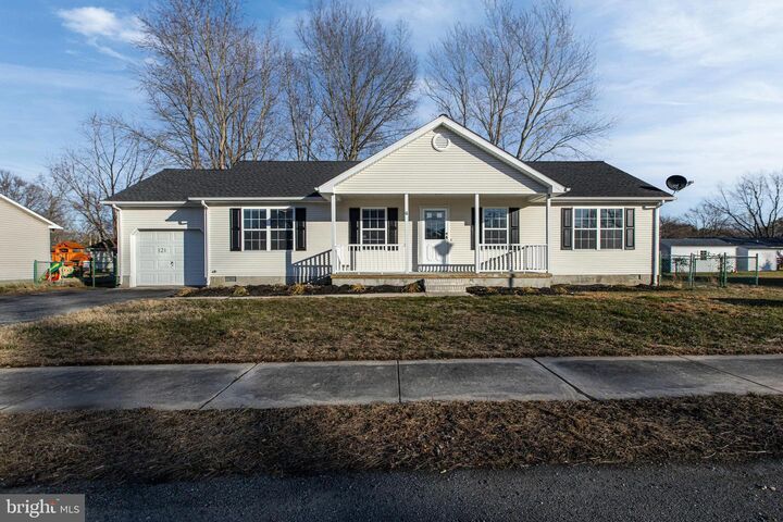 Property Photo:  121 Courtney Lane  DE 19943 