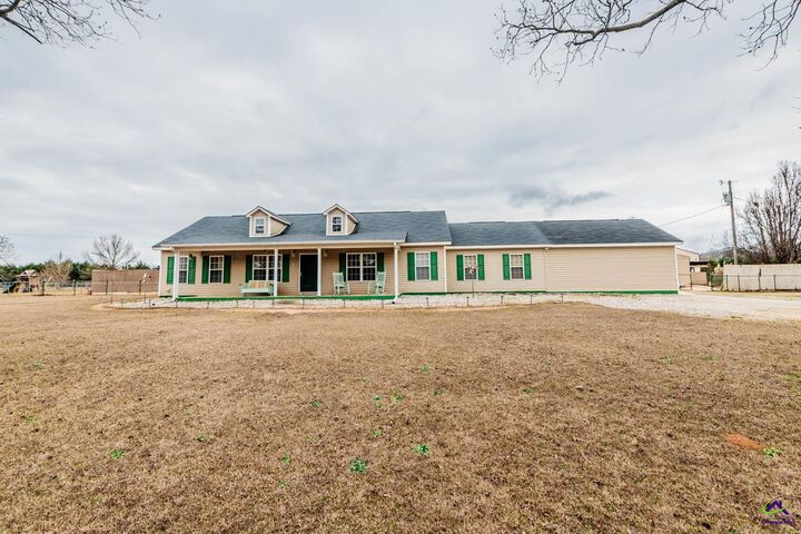 Property Photo:  525 Hardison Church Road  GA 31008 