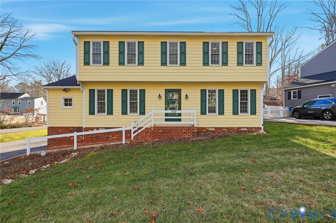Property Photo:  13201 Glenmeadow Court  VA 23114 