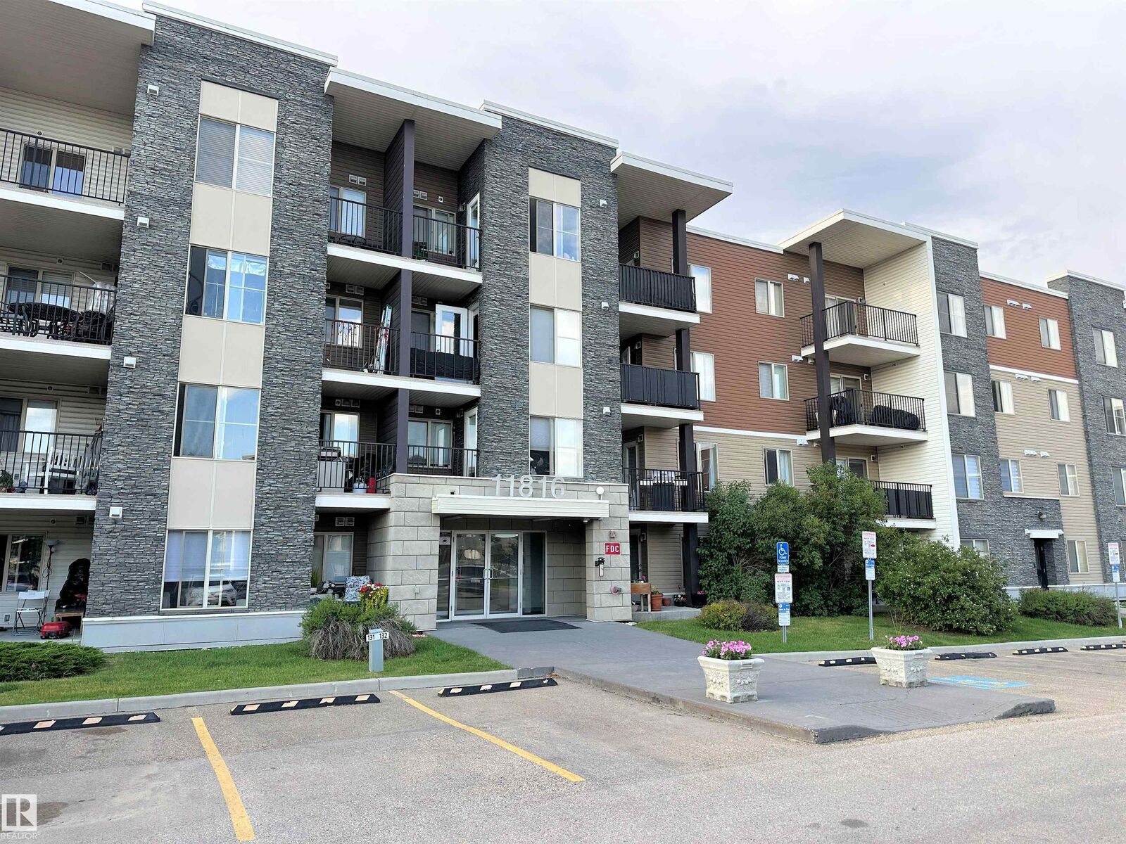 Property Photo:  11816 22 Avenue SW 205  AB T6W 2A2 