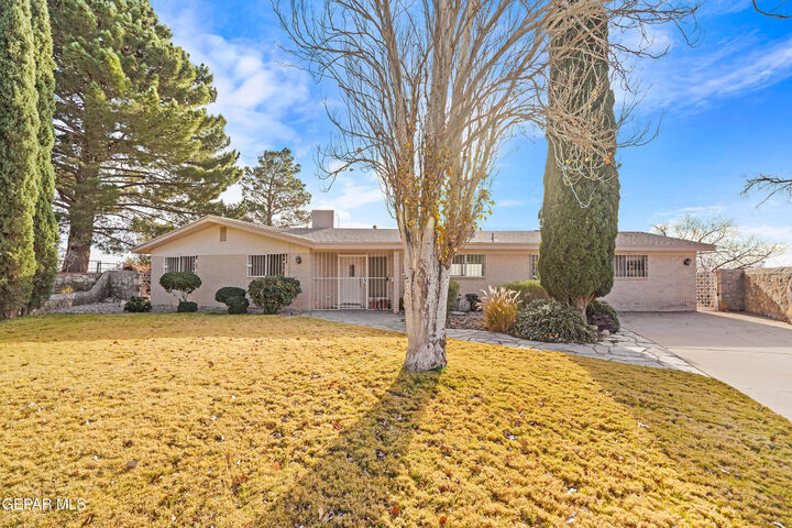 Property Photo:  260 Ferrari Court  TX 79912 