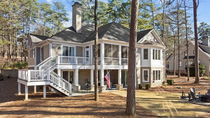 Property Photo:  1301 Planters Trail  GA 30642 