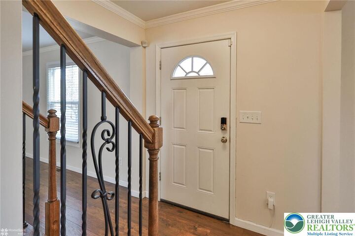 Property Photo:  2811 Kingsview Avenue  PA 18045 