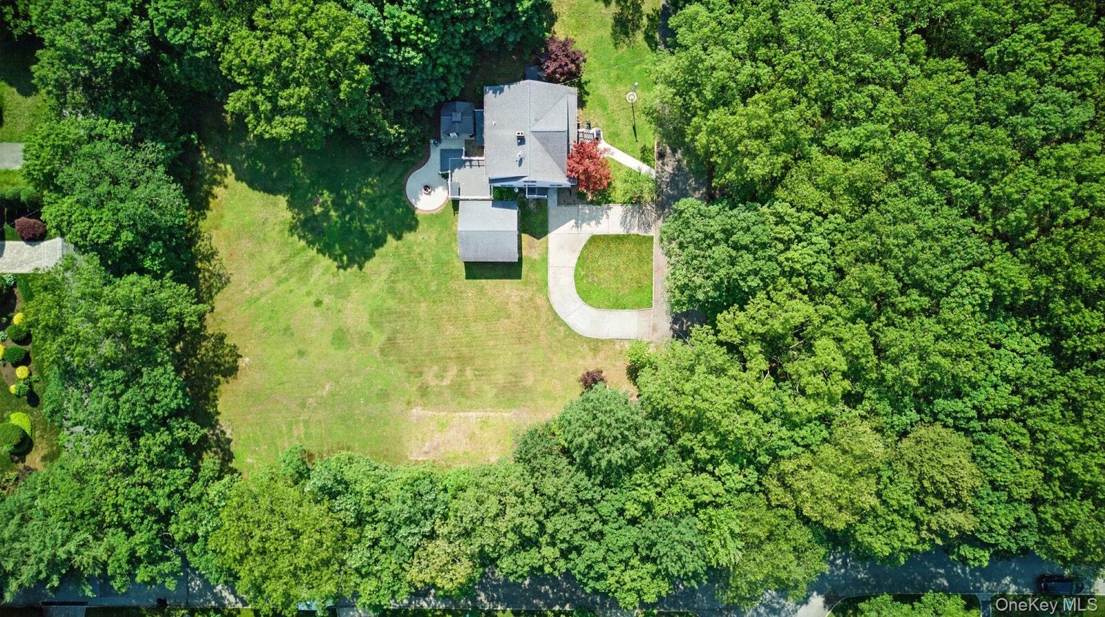 Property Photo:  3 Alabama Avenue  NY 11776 