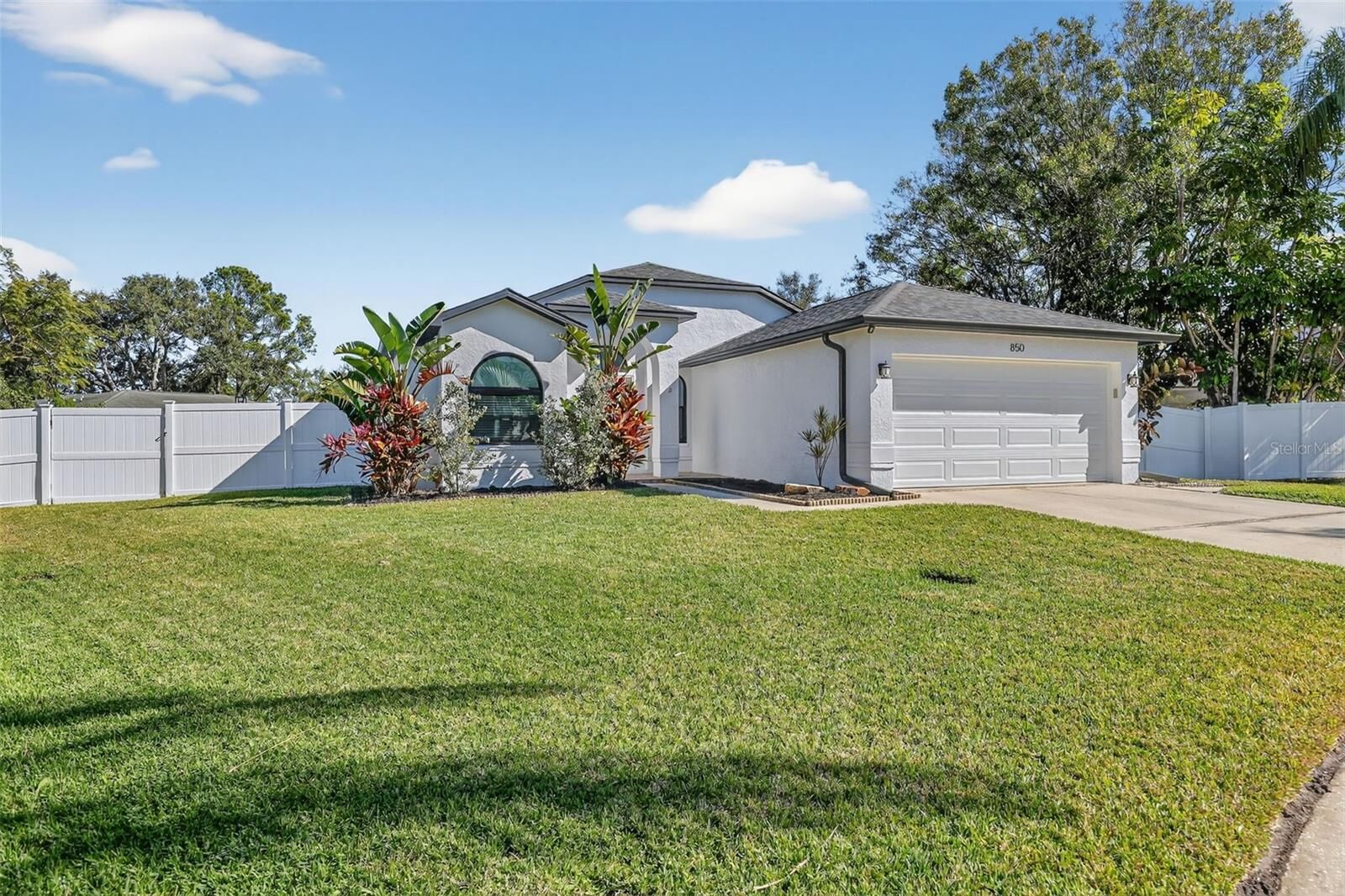 Property Photo:  850 Christina Circle  FL 34677 