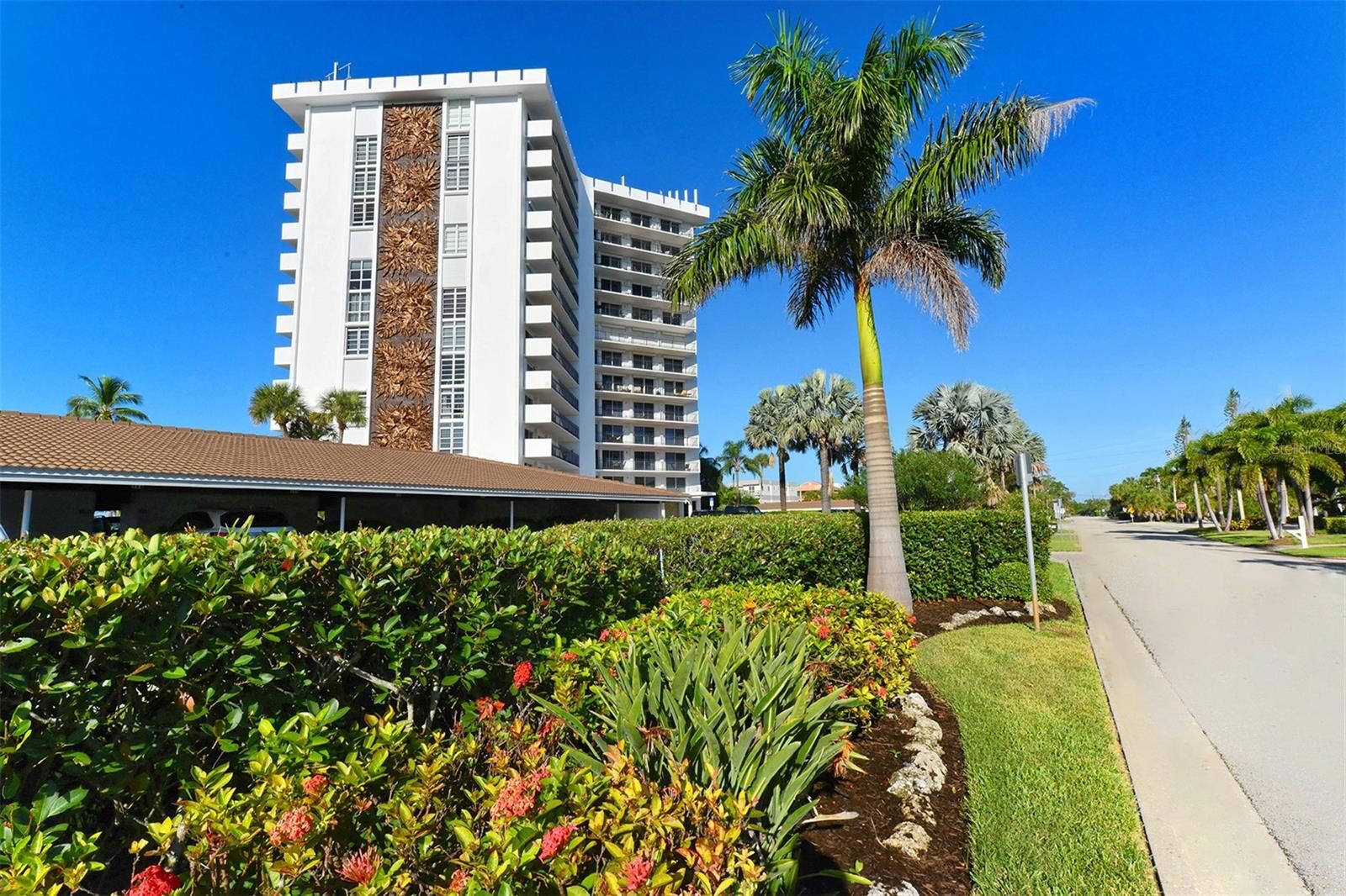 Property Photo:  1 Benjamin Franklin Drive 55  FL 34236 