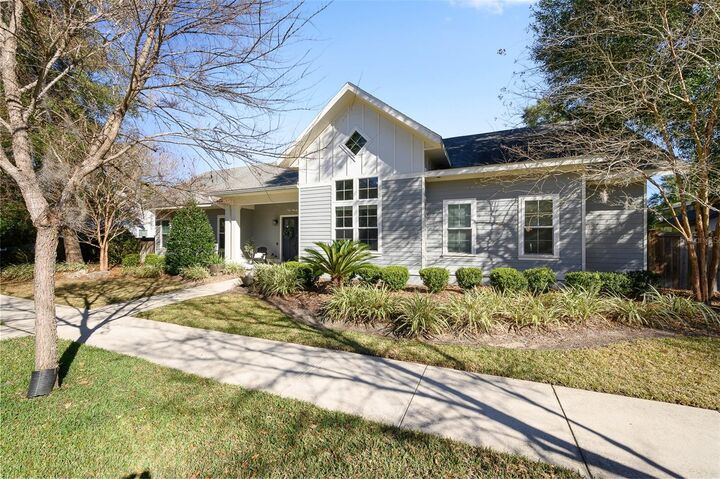 Property Photo:  691 SW 136th Street  FL 32669 