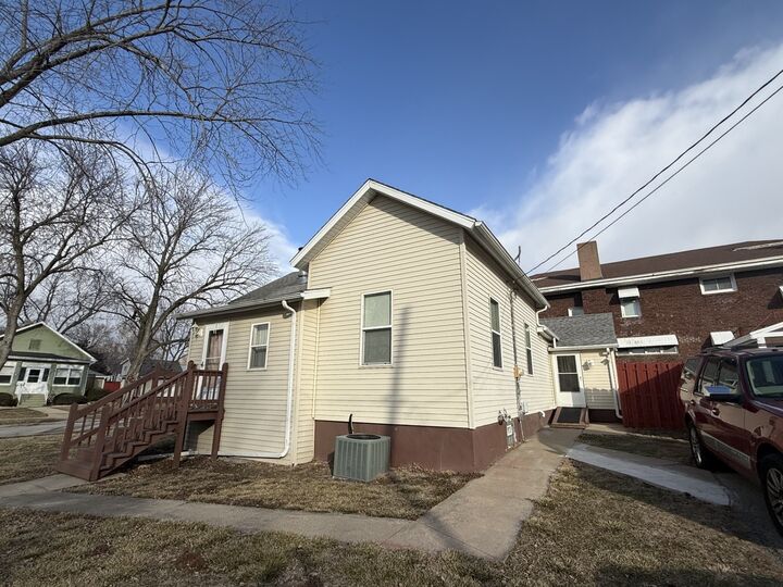 Property Photo:  508 7th Street  IL 61301 