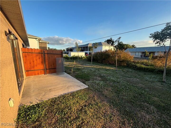 Property Photo:  1210 Cape Coral Pkwy W  FL 33914 