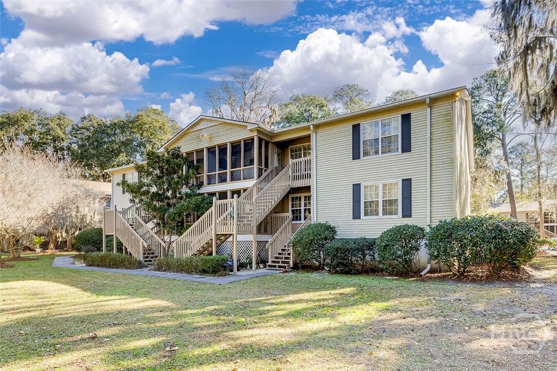 Property Photo:  401 N Cromwell Road T-2  GA 31410 