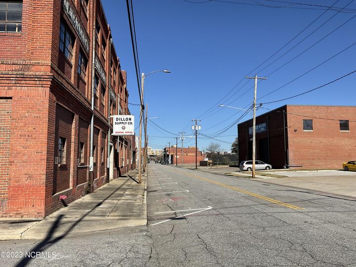 Property Photo:  348 S Washington Street  NC 27801 