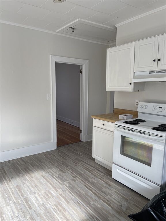 Property Photo:  179 Waterford St  MA 01440 