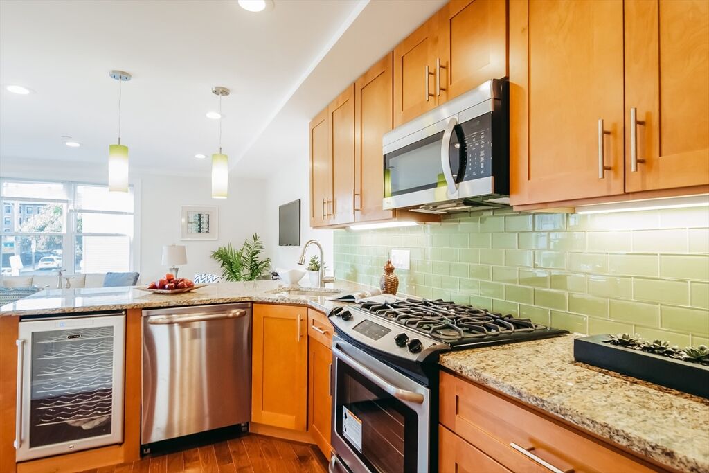 Property Photo:  108 Maverick Street 1  MA 02128 