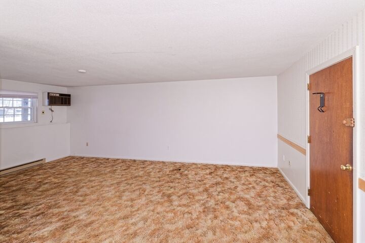 Property Photo:  39 Pleasant St B4  MA 01532 