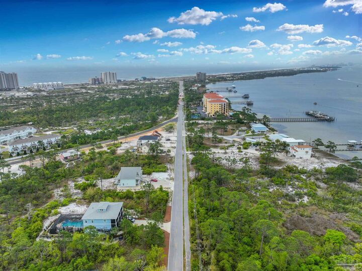 Property Photo:  14449 River Rd  FL 32507 