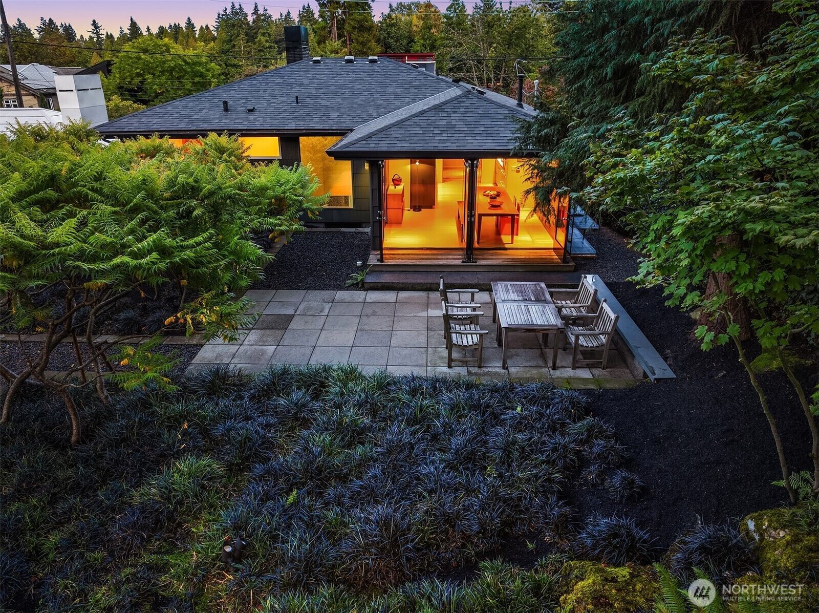 Property Photo:  1207  26th Avenue E  WA 98112 