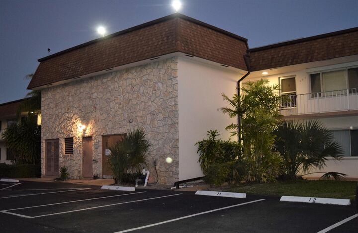 Property Photo:  2878 Donnelly Drive 106  FL 33462 