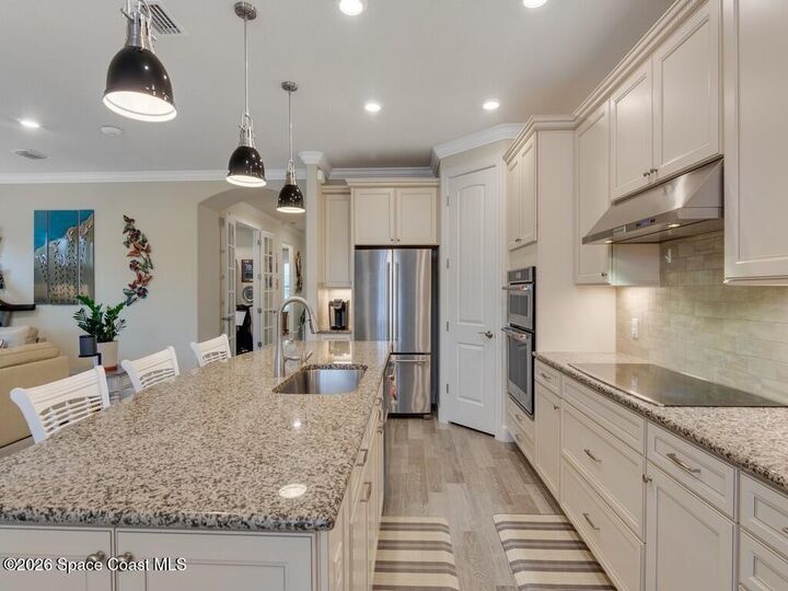 Property Photo:  5255 Turtle Creek Circle  FL 32967 