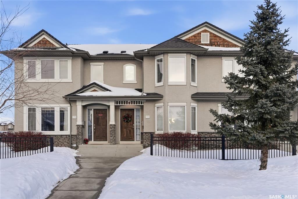 Property Photo:  135 Ashworth Crescent 175  SK S7T 0N1 