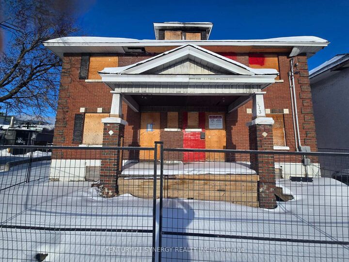 Property Photo:  475 Catherine Street  ON K1R 5T7 