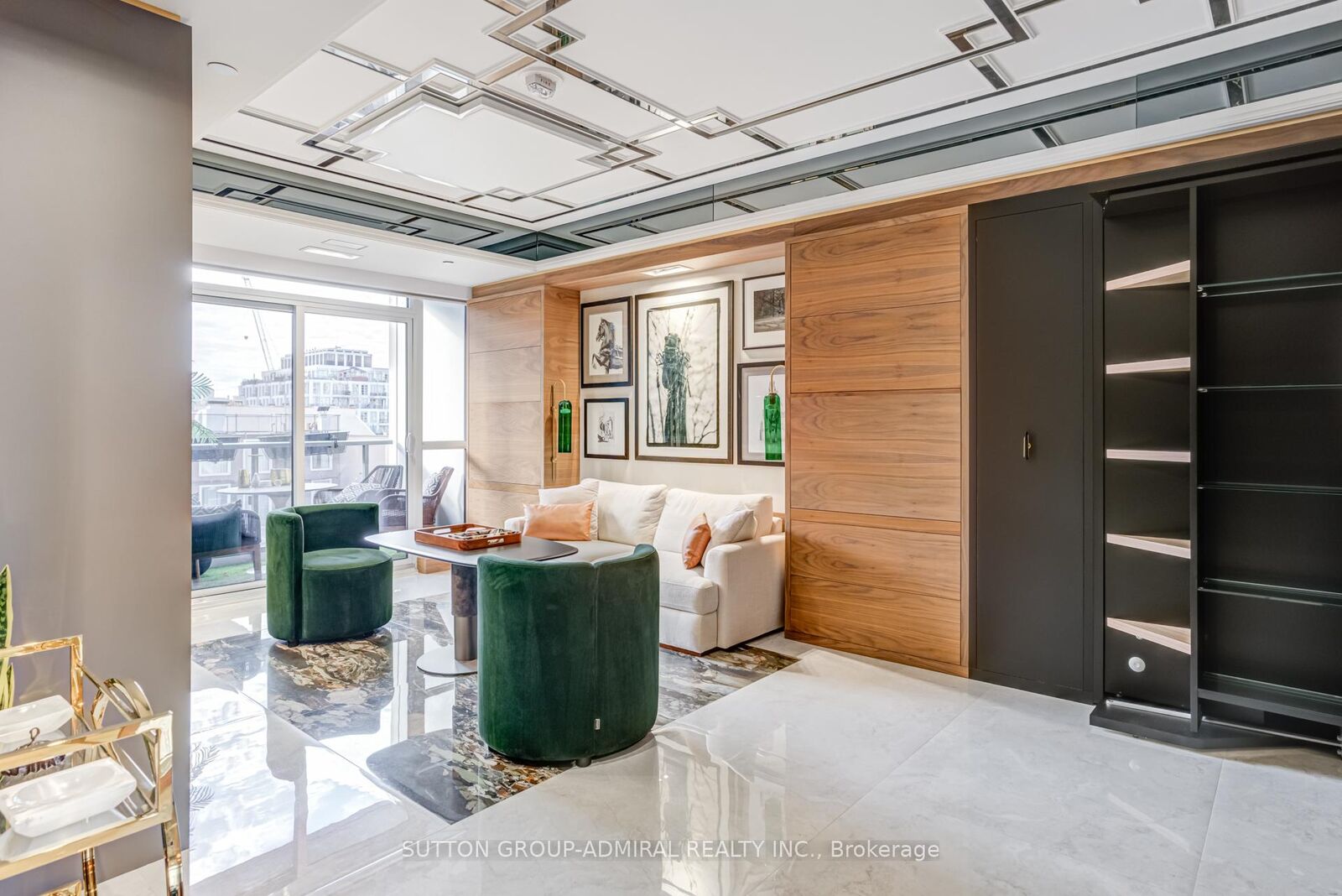 Property Photo:  88 Cumberland Street 505  ON M5R 0C8 
