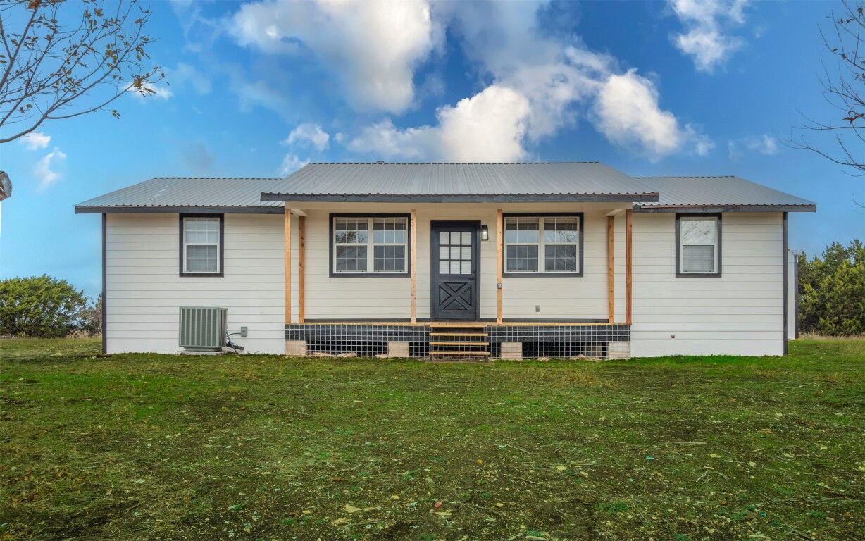 Property Photo:  340 Frazier Lane  TX 78611 