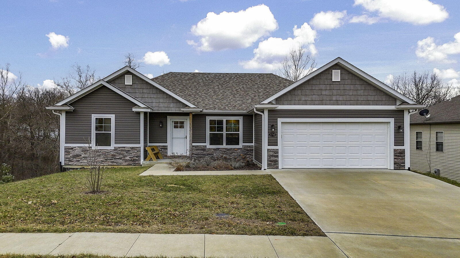 Property Photo:  1710 Kassem Dr  MO 65202 