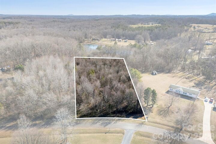 Property Photo:  5752 Walker Way  NC 28086 