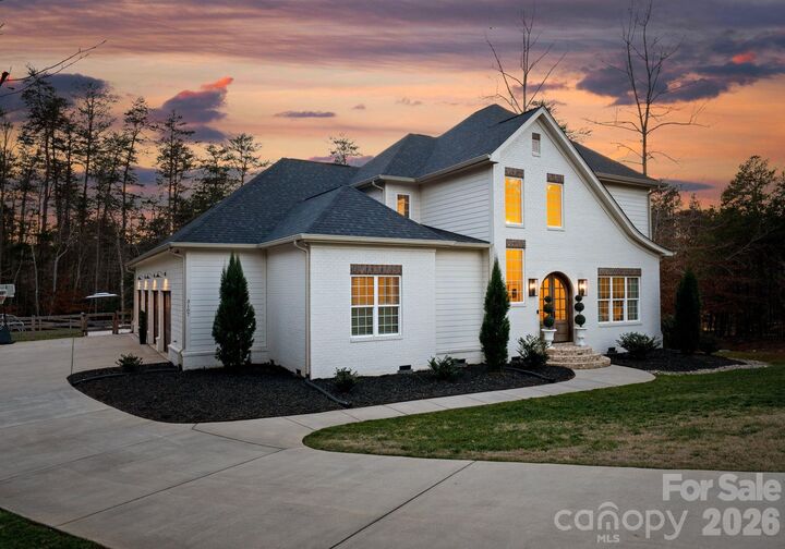 Property Photo:  3107 James Plantation Drive  NC 28037 
