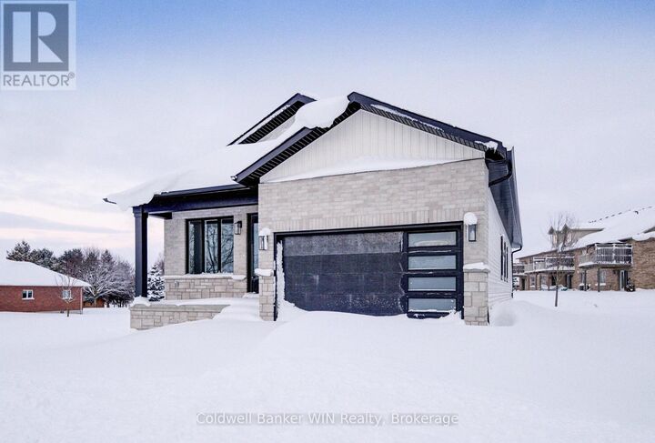 Property Photo:  647 Martin Street  ON N0G 2L3 